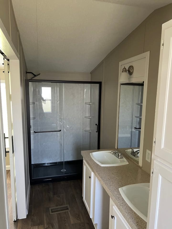 br Quiet Living 1st month Free