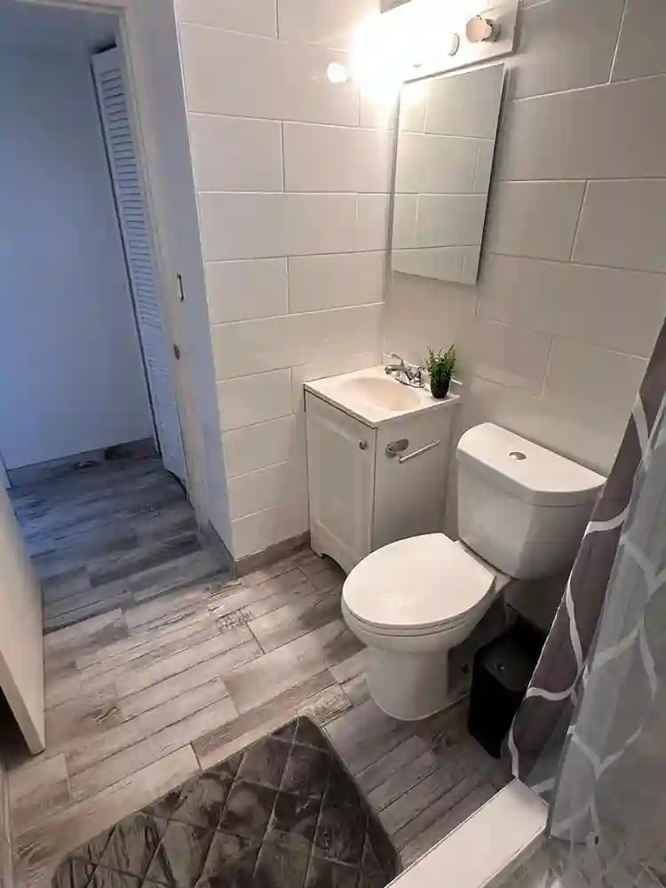 Room in a very safe home Lakewood