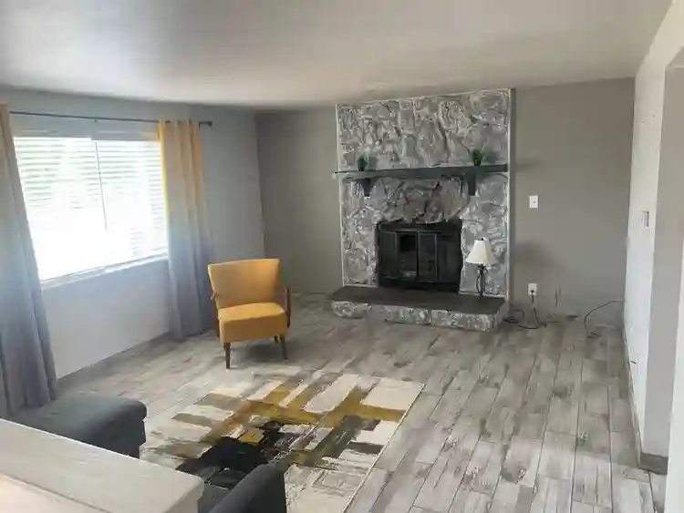 Room in a very safe home Lakewood