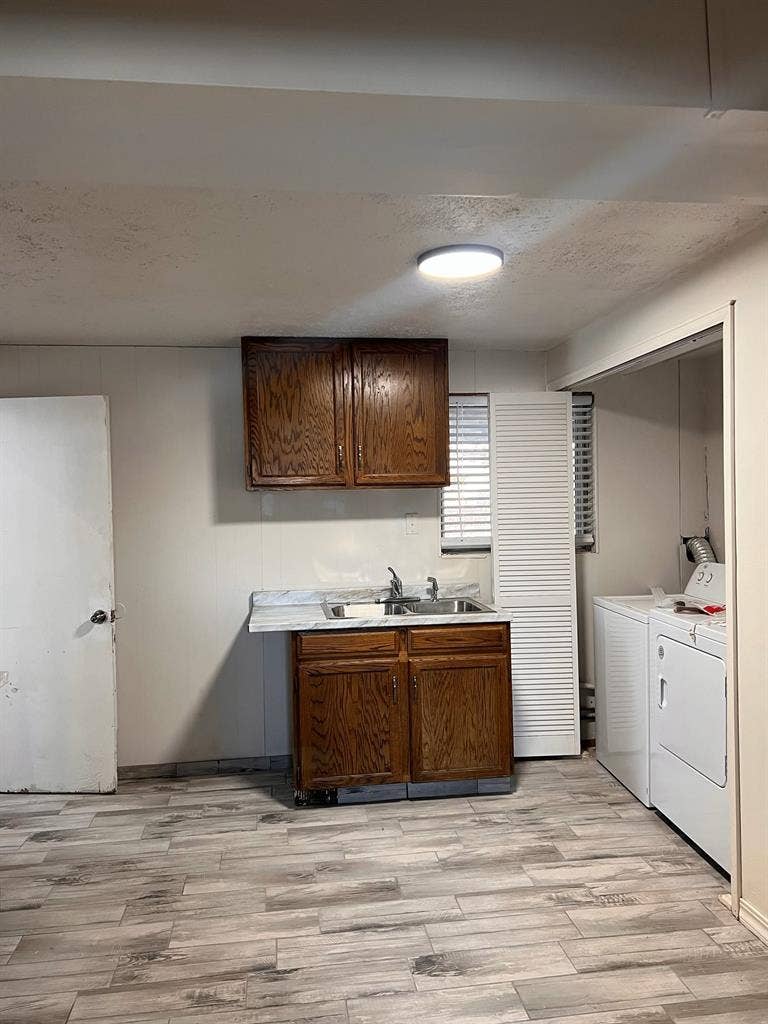 Room in a very safe home  Lakewood