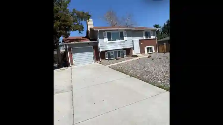 Room in a very safe home Lakewood