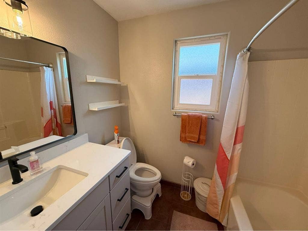 2 Private Rooms for Rent