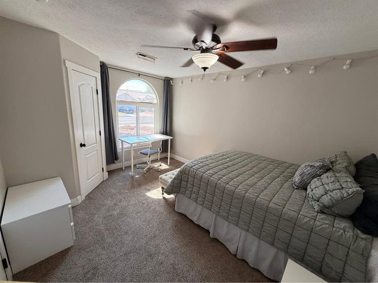 2 Private Rooms for Rent