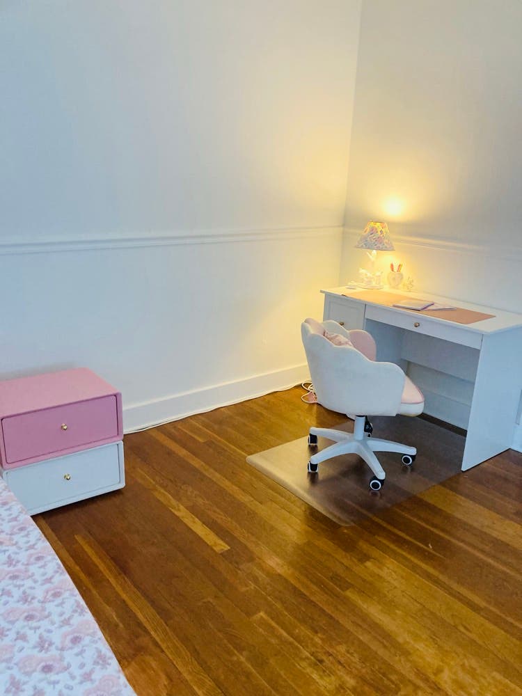 Private furnished room