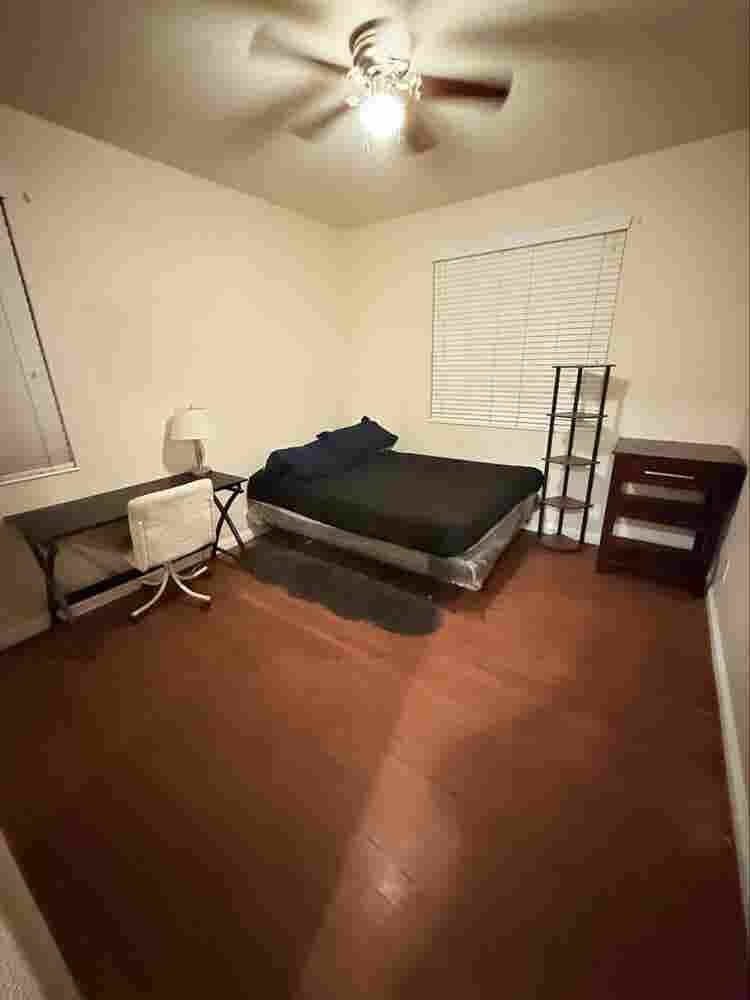 Private room for rent