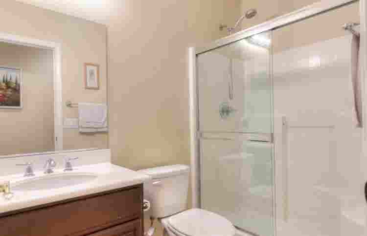 Private room for rent