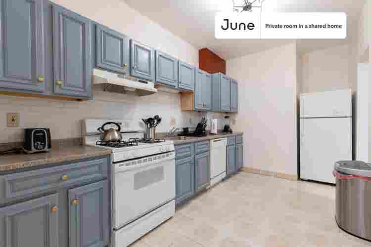 4 BR in Boston