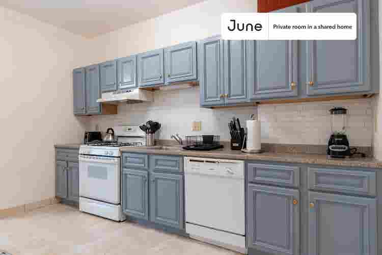 4 BR in Boston