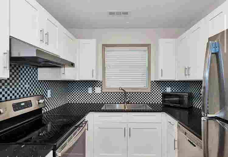 FEMALE ROOMMATE WANTED $/MONTH
