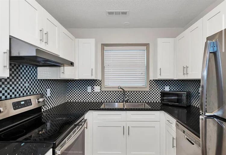 FEMALE ROOMMATE WANTED $/MONTH
