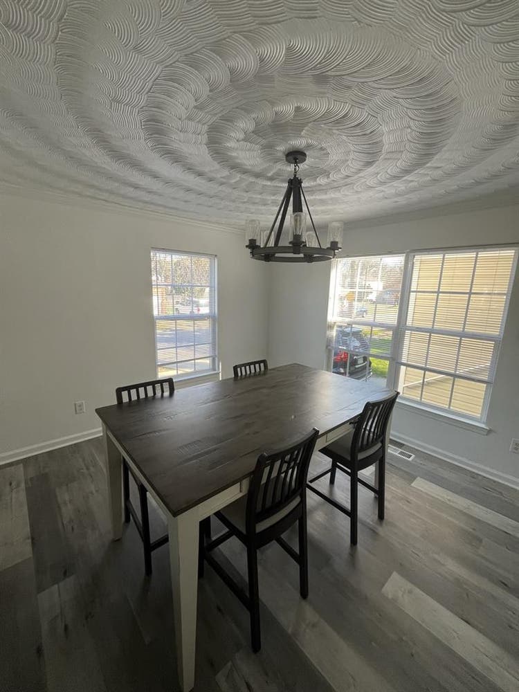 FULLY FURNISHED MASTER BEDROOM