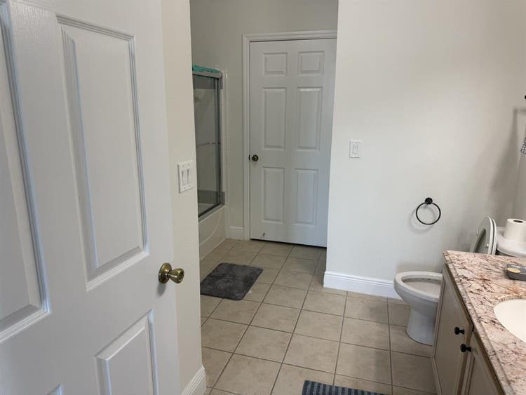 Large Room for Rent