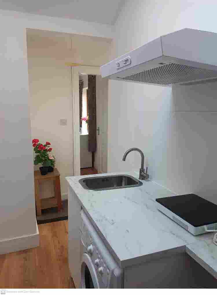 Ensuite room with Kitchenette.