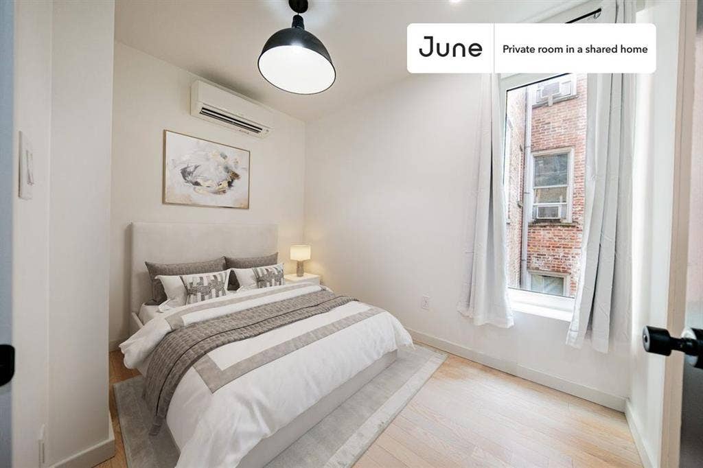 4 BR in New York City