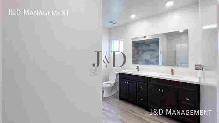 Townhome W/ Garage & Ocean Views