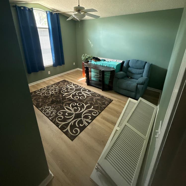 Room for rent