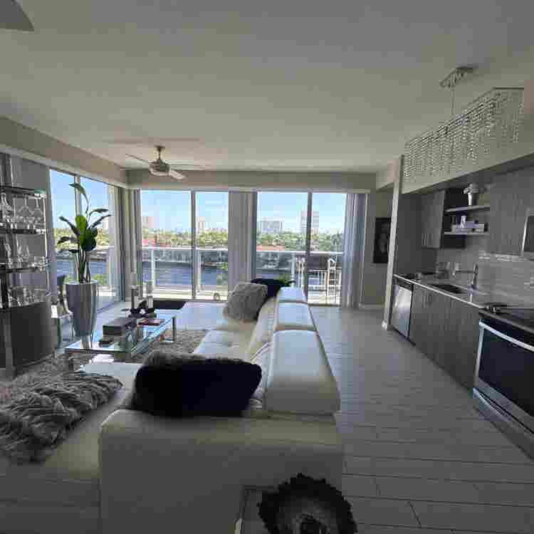Beautiful bedroom for rent