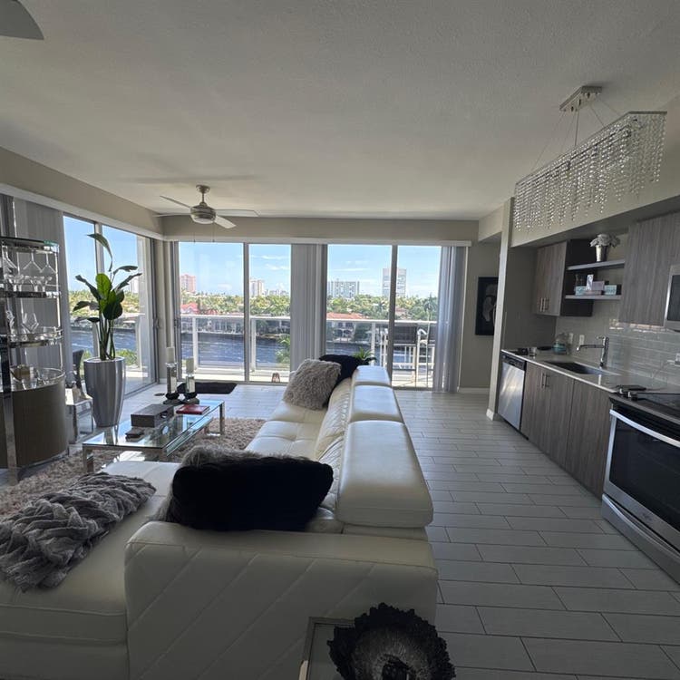 Beautiful bedroom for rent