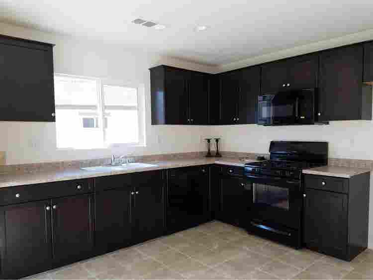 Room For Rent Including Utilities