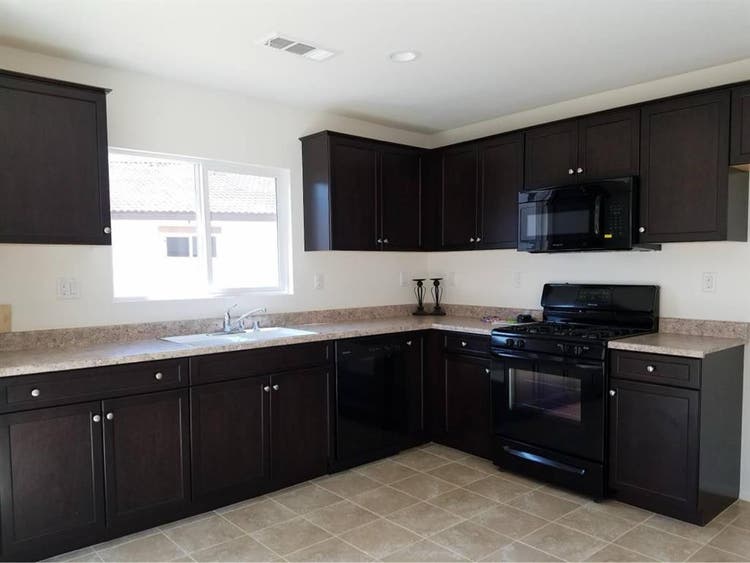 Room For Rent Including Utilities