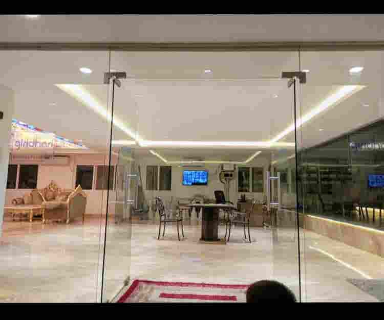 3bhk semi furnished