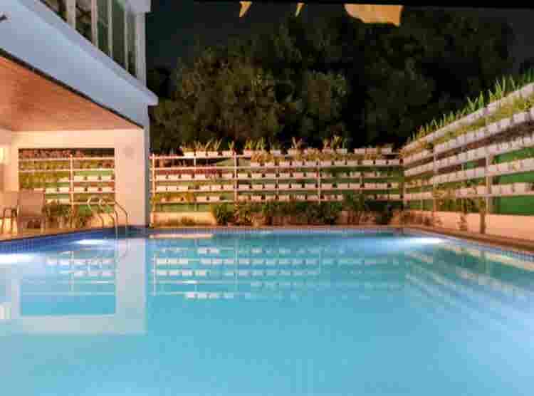 3bhk semi furnished