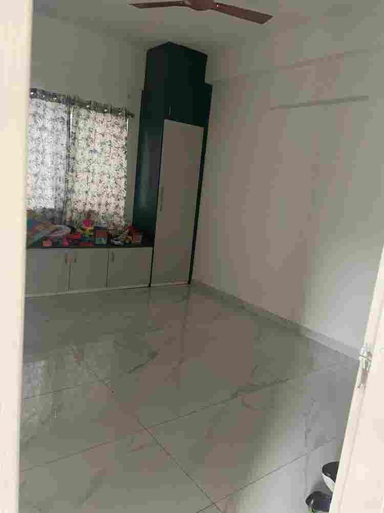 3bhk semi furnished