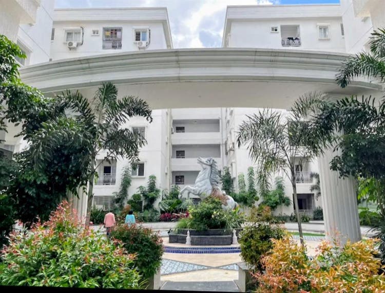 3bhk semi furnished