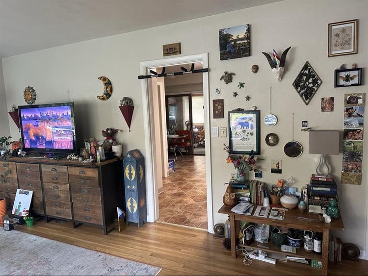 looking for a roomie in their s!!