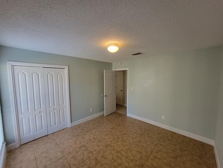 Room for rent in Beulah area