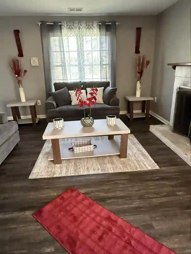 Sharable house rooms for rent