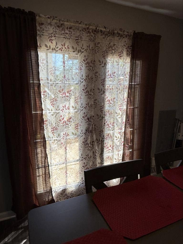 Sharable house rooms for rent