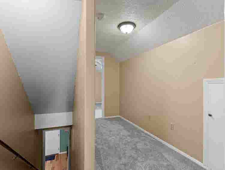 Entire Private Upstairs