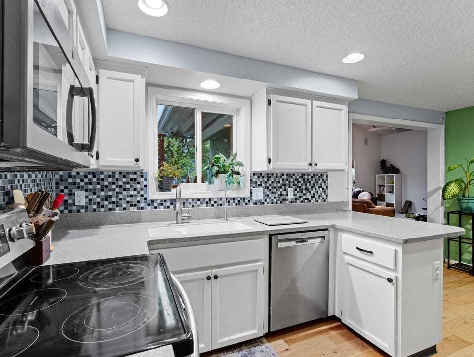 Entire Private Upstairs