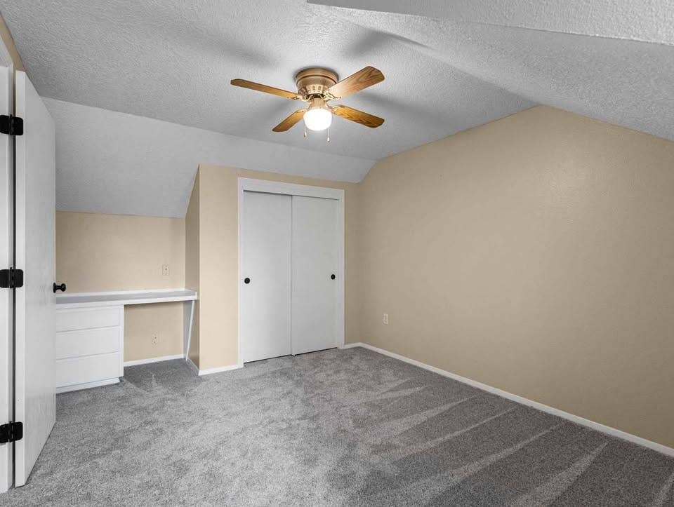 Entire Private Upstairs