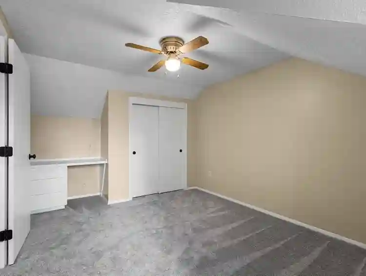 Entire Private Upstairs