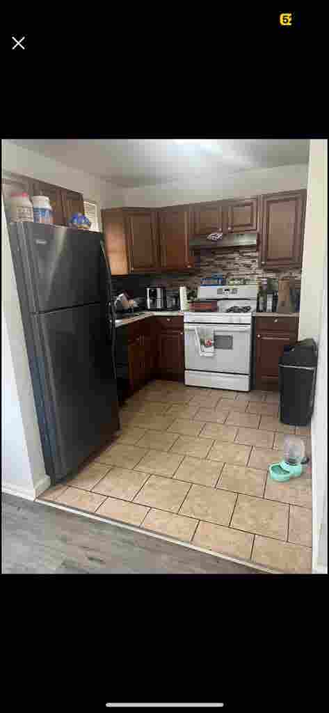 Room pleas text me at