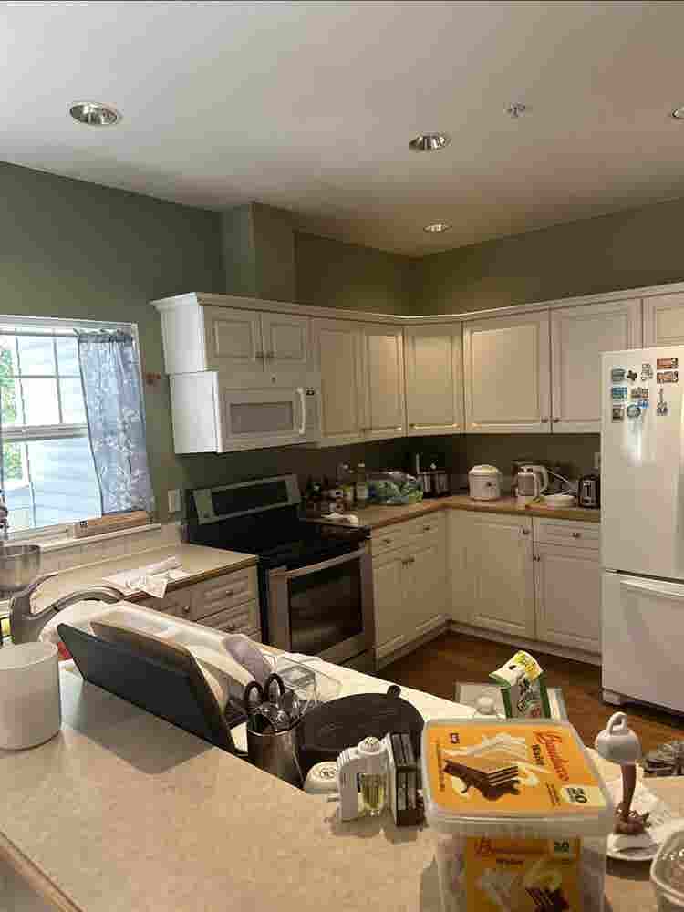 Find Roommate in Renton