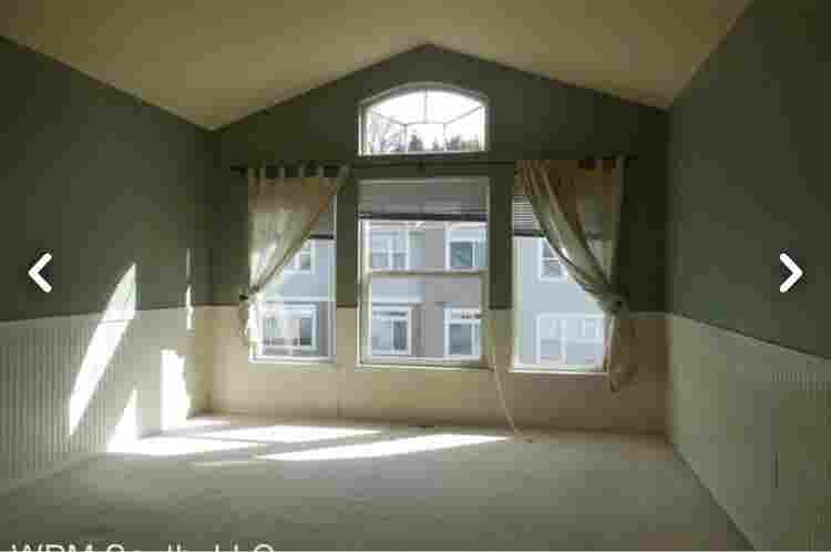 Find Roommate in Renton