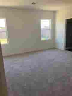 Looking for roomates in 77049