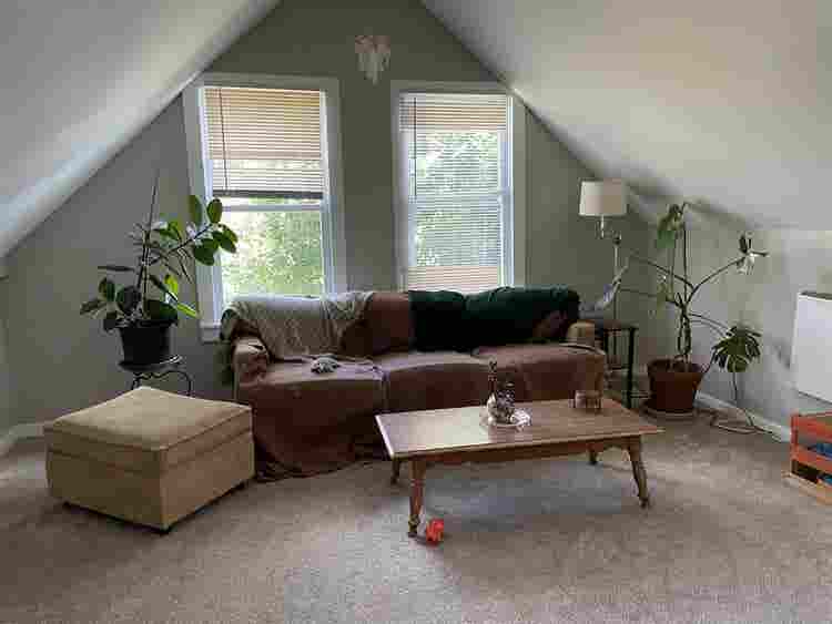 ISO roommate in BA apartment