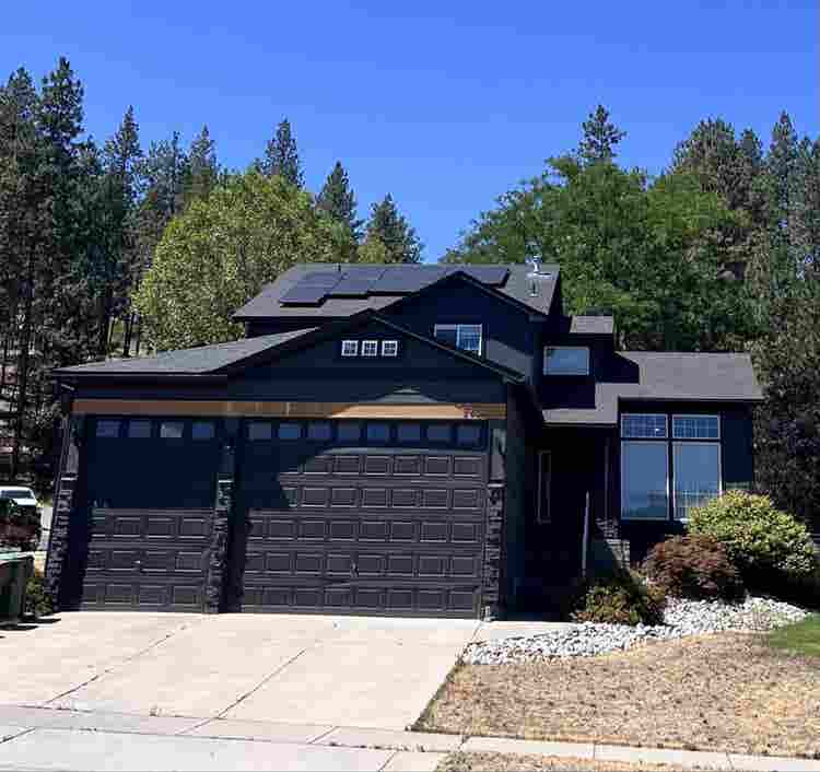 3 rooms for 3 single female renters