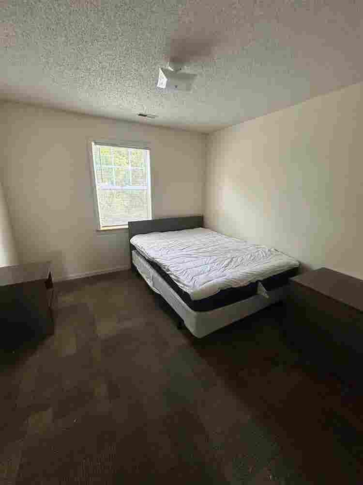 Room for Sublease