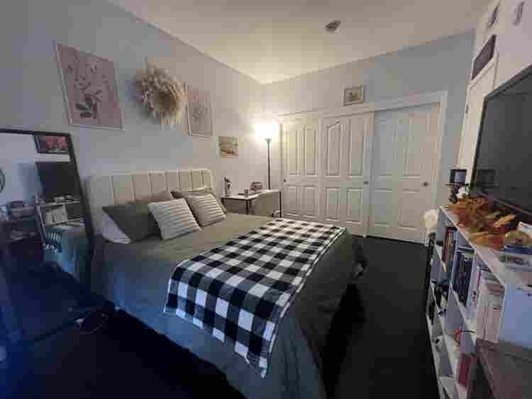 Seeking Female Roommate