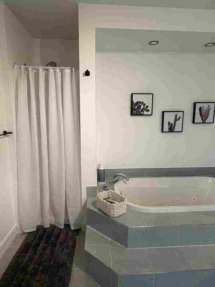 Chambre privée dans maison