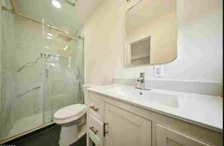 Rent a room or entire place