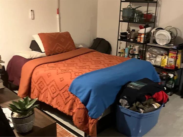 Private room for rent