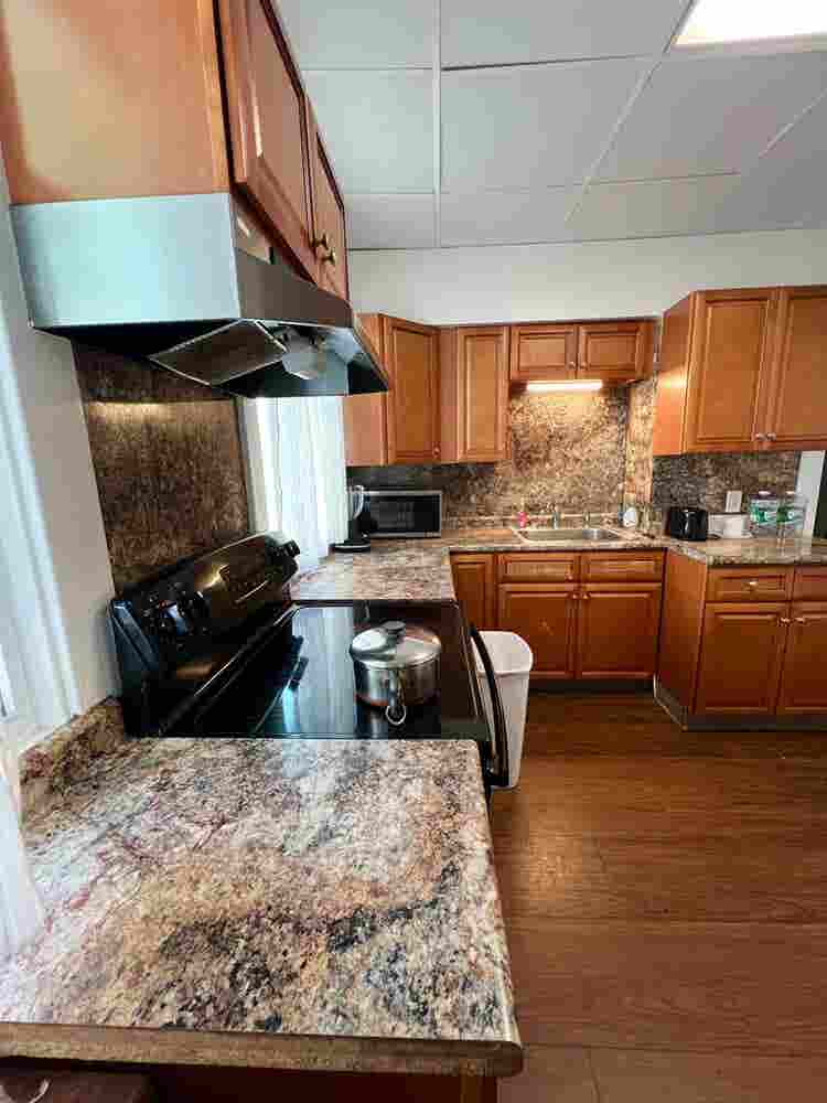 1 room available $