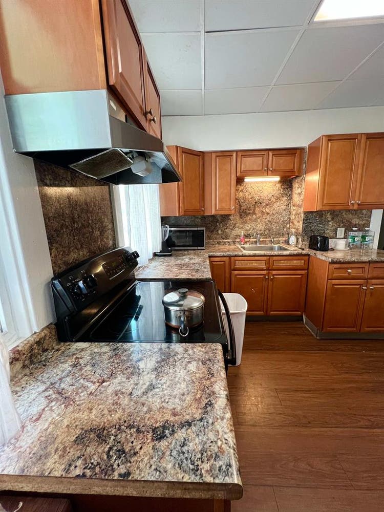 1 room available $