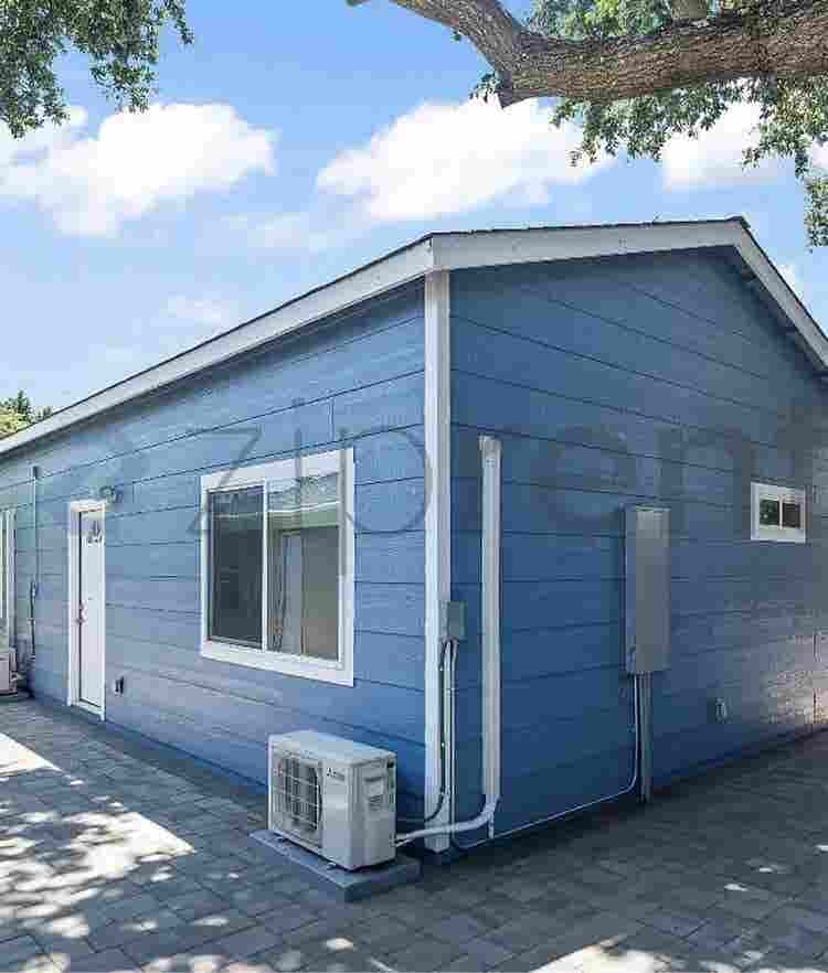 Charming & modern rental property